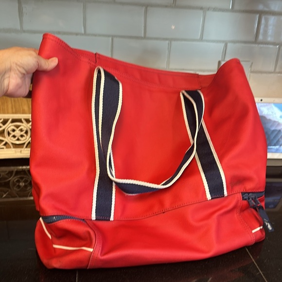 Vineyard vines “For target” red beach bag! - Picture 8 of 16